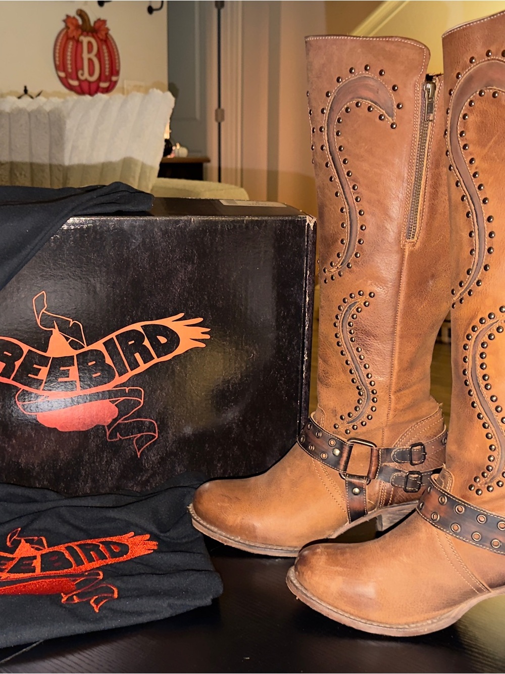 π€ β¨ππ€ FREEBIRD by Steven Coyote Brown Leather Tall Boots Size 9 Studded Western! - Picture 3 of 13